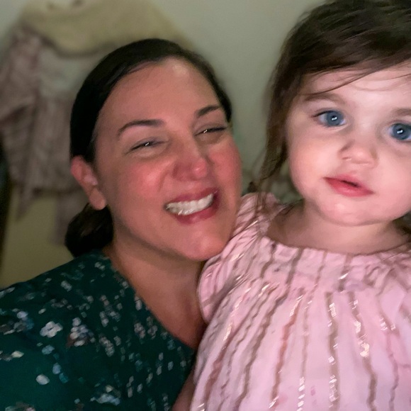 Meet your Posher, Lauren - Picture 1 of 2